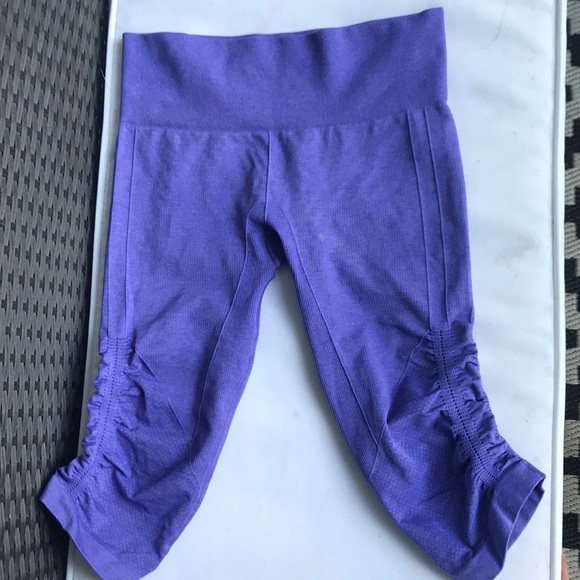 Lululemon leggings - Picture 4 of 4